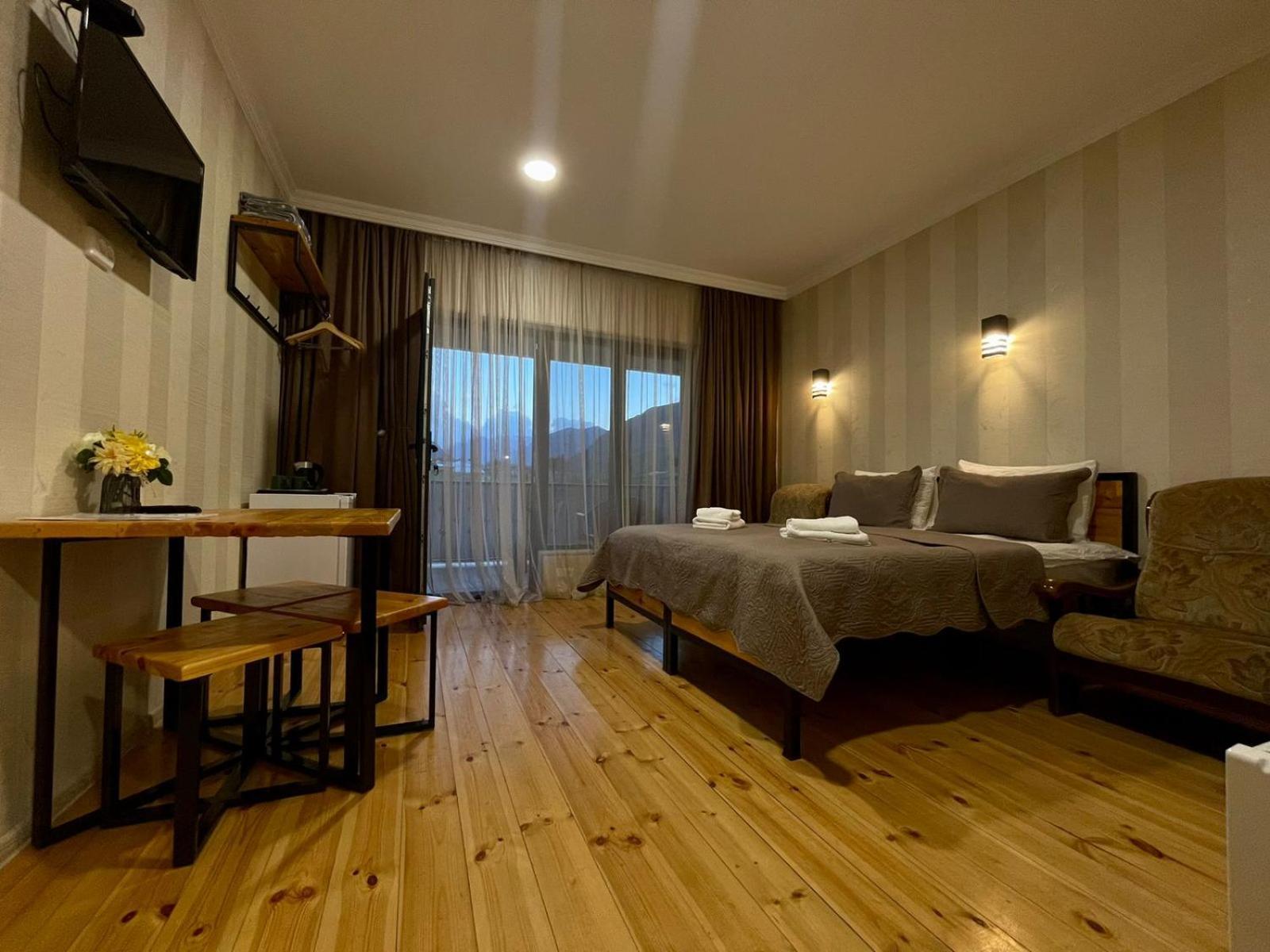 Bibo'S Kokhi Guesthouse 카즈베기 외부 사진